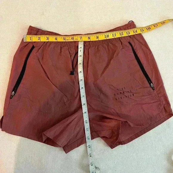 Nike | Run Division 3-In-1 Running Shorts - Claystone / Sz S [CU5556‌-‌652] - Picture 12 of 15